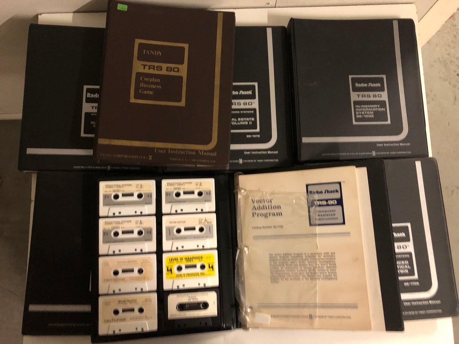Tandy TRS-80 documentatie en software., Ophalen of Verzenden, Tandy