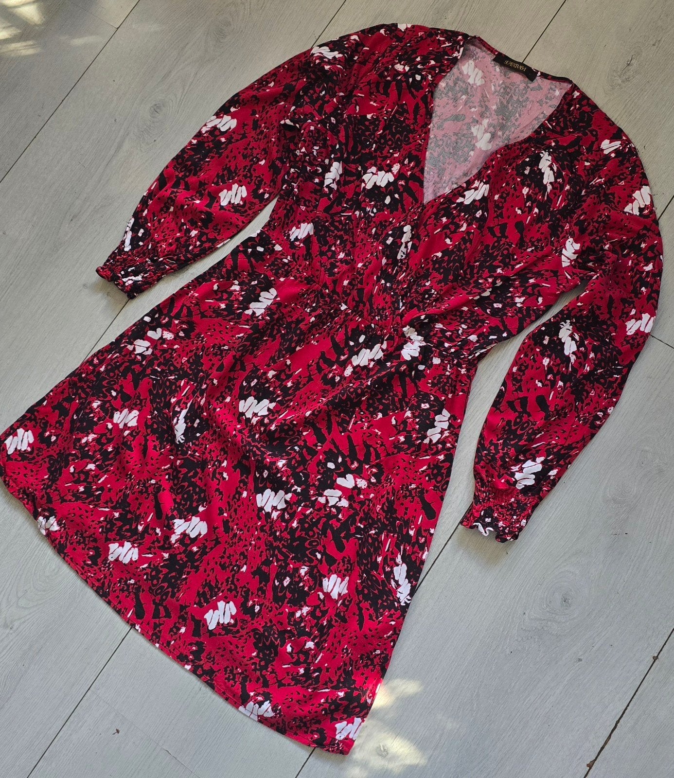 SuperTrash Wikkeljurk Rood Zwart Wit Maat L, Kleding | Dames, SuperTrash, Maat 42/44 (L), Ophalen of Verzenden, Zo goed als nieuw