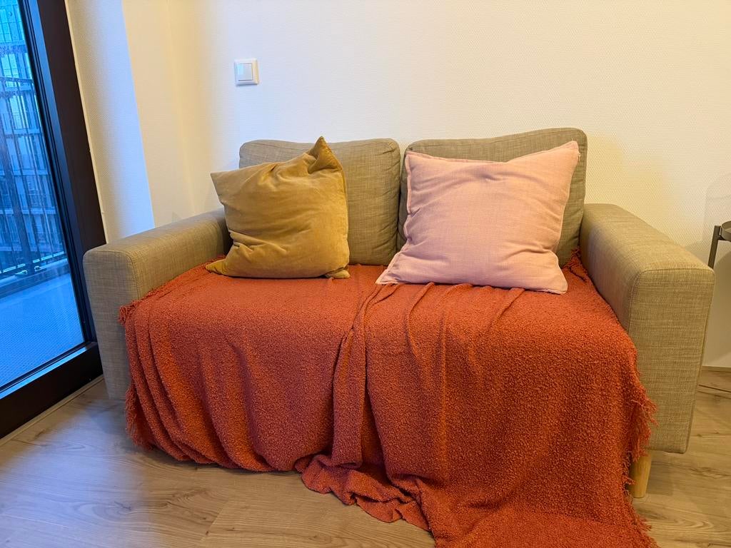 JYSK 2-seaten Sofa with two cushions, Ophalen, Overige materialen, Tweepersoons, 75 tot 100 cm