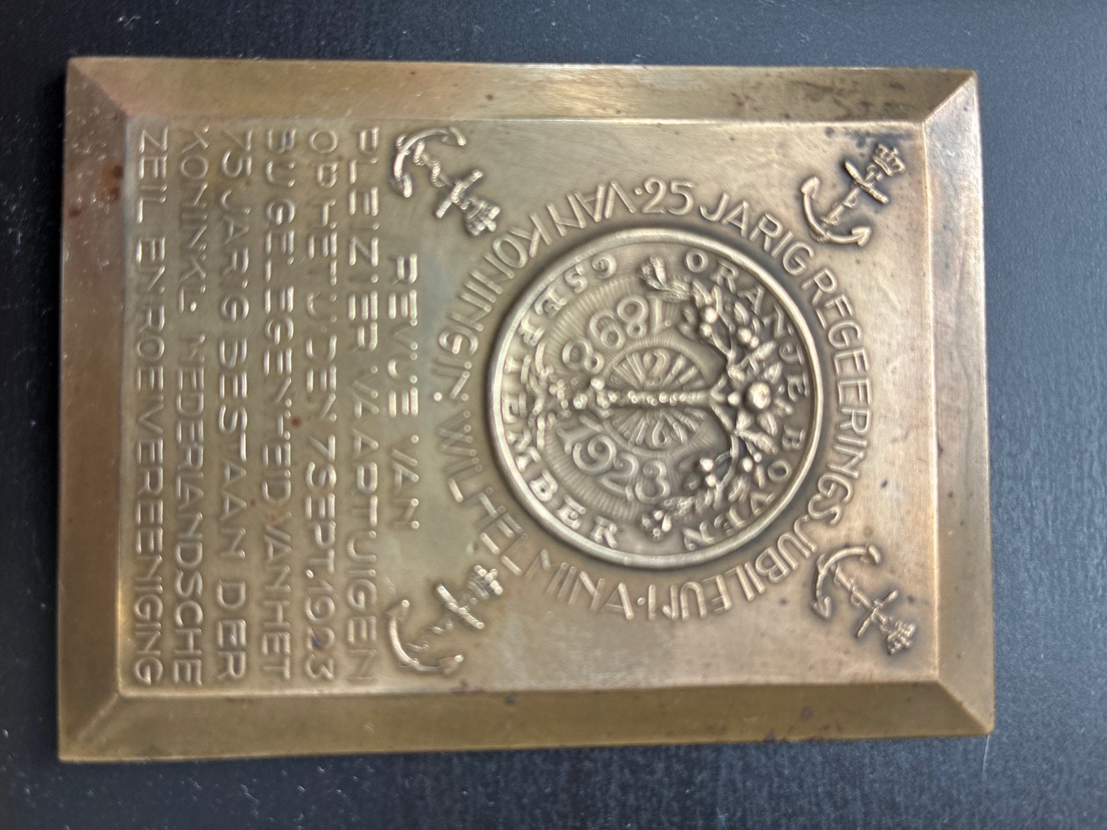 Puntgave Plaquette penning 1923 - Jubileum Koningin Wilhelmi, Ophalen of Verzenden, Brons, Nederland