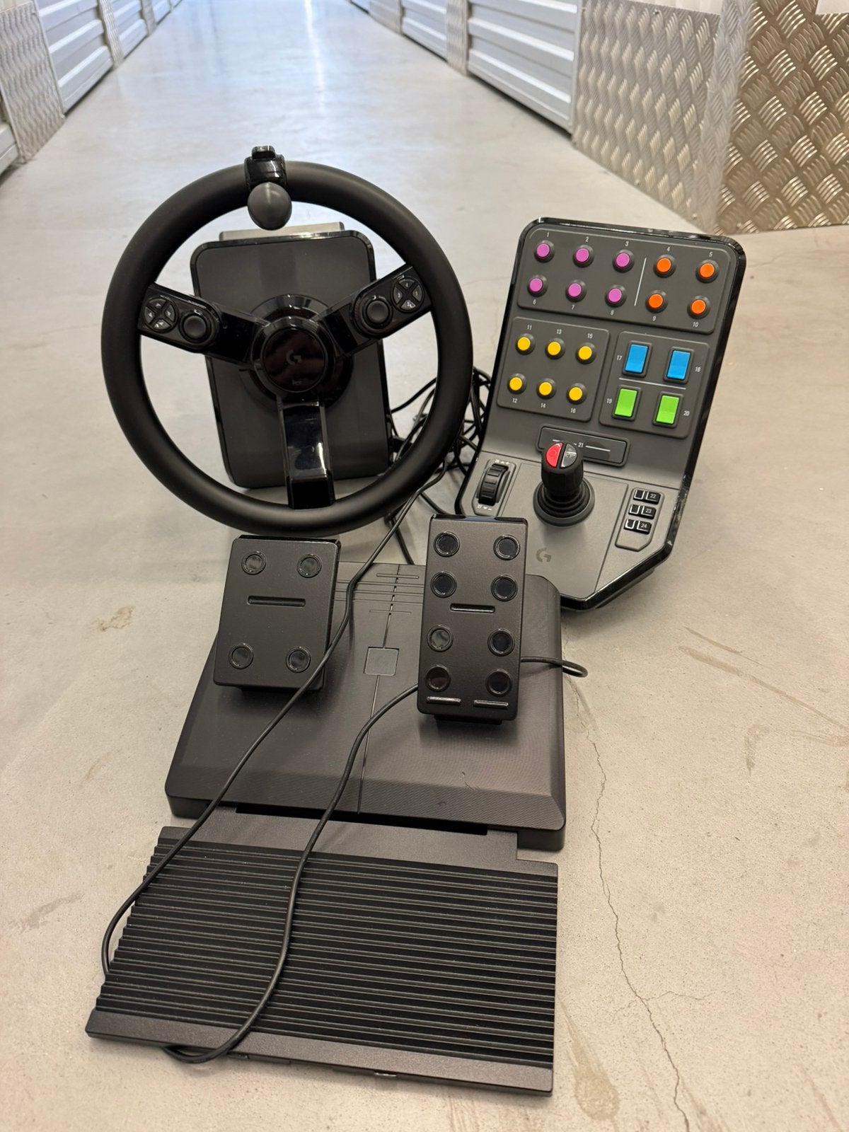 Logitech G Saitek Farm Simulator Controller Bundle., Ophalen of Verzenden, Zo goed als nieuw, Controller
