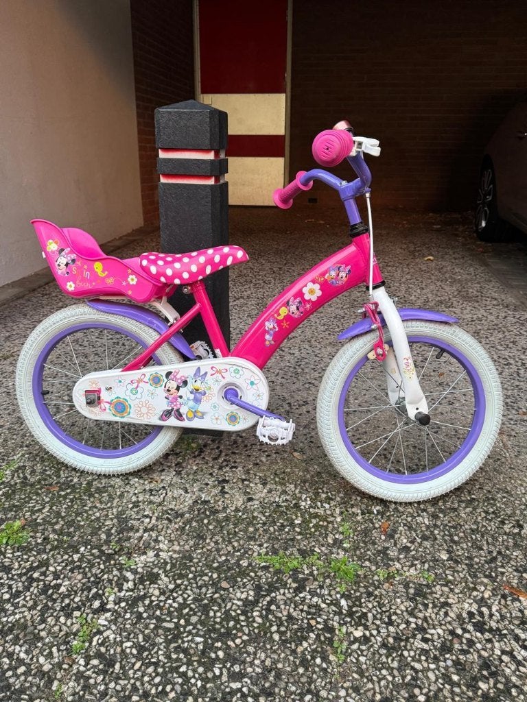 Minnie Mouse Kinderfiets 16 inch met zijwieltjes /, Ophalen, Velgrem, Volare, 16 inch