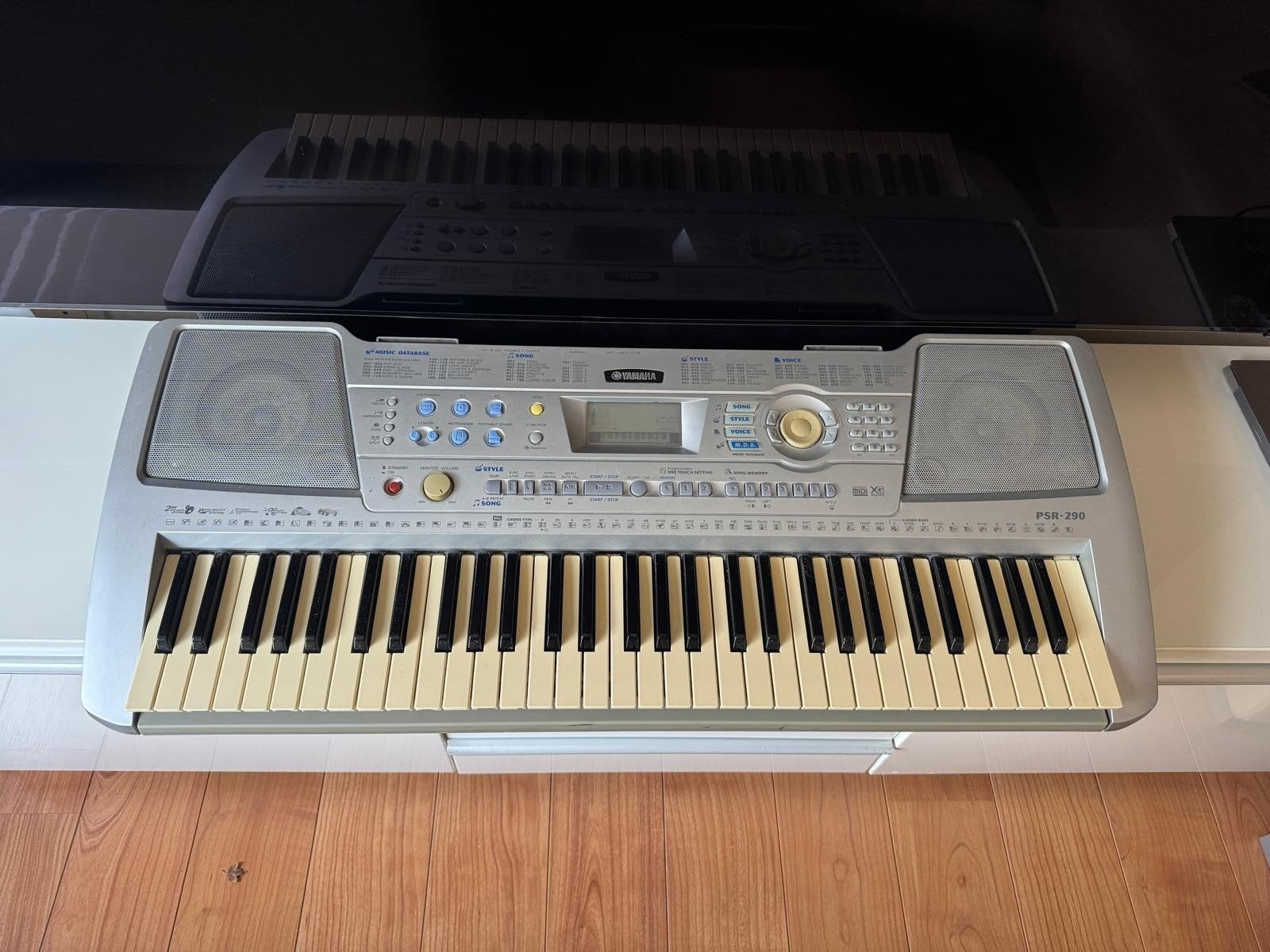 Yamaha PSR-290 keyboard met muziekbladhouder en standaard, Muziek en Instrumenten, Ophalen, Yamaha, Met standaard, 61 toetsen