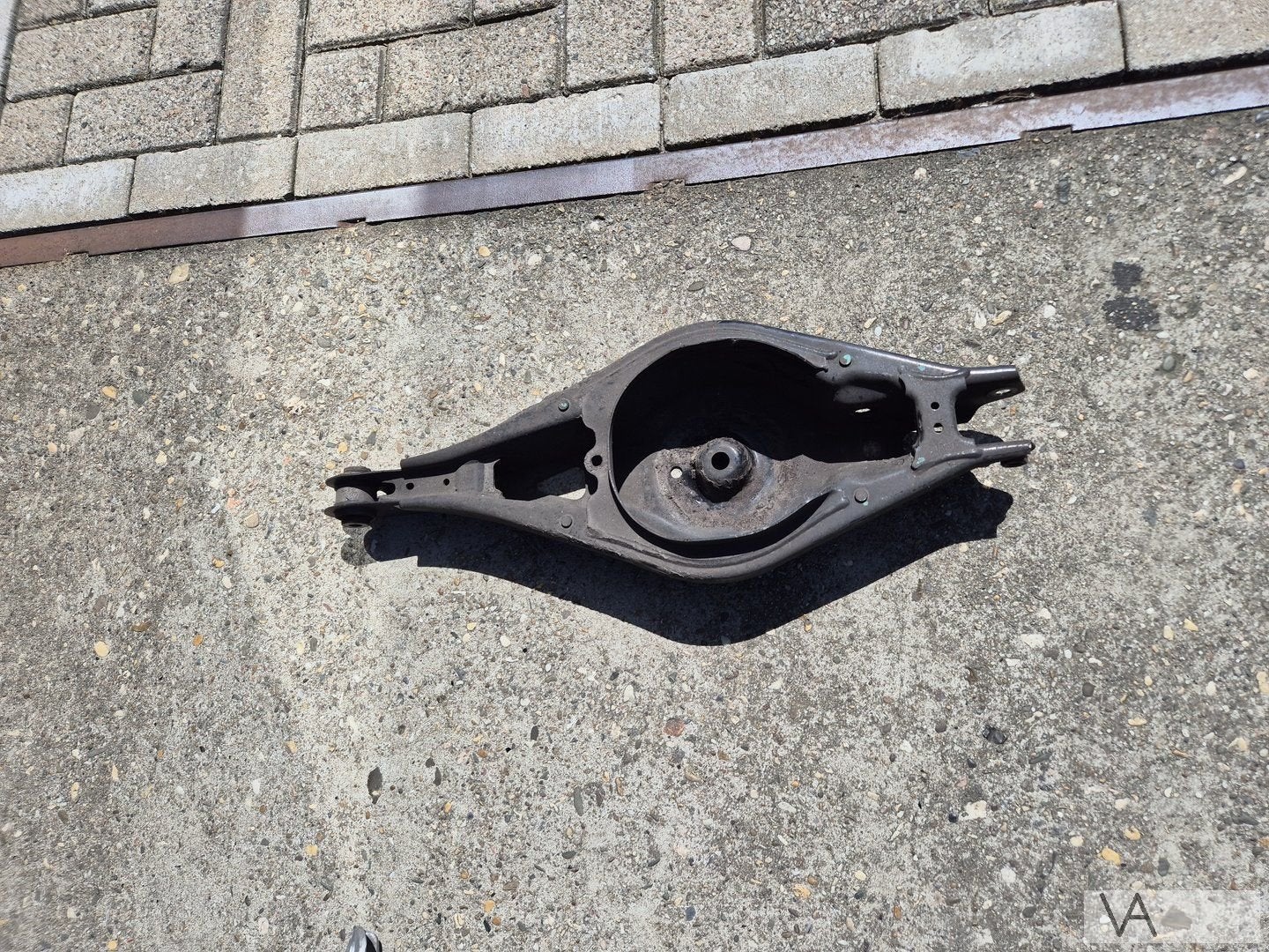 Draagarm links / rechts achter onder voor Lynk & co 01 €40, Gebruikt, -, Overige automerken, -