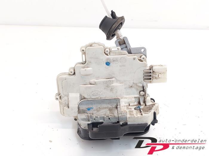 Deurslot Mechaniek 4Deurs rechts-achter van een Audi A4, Gebruikt, -, -, -