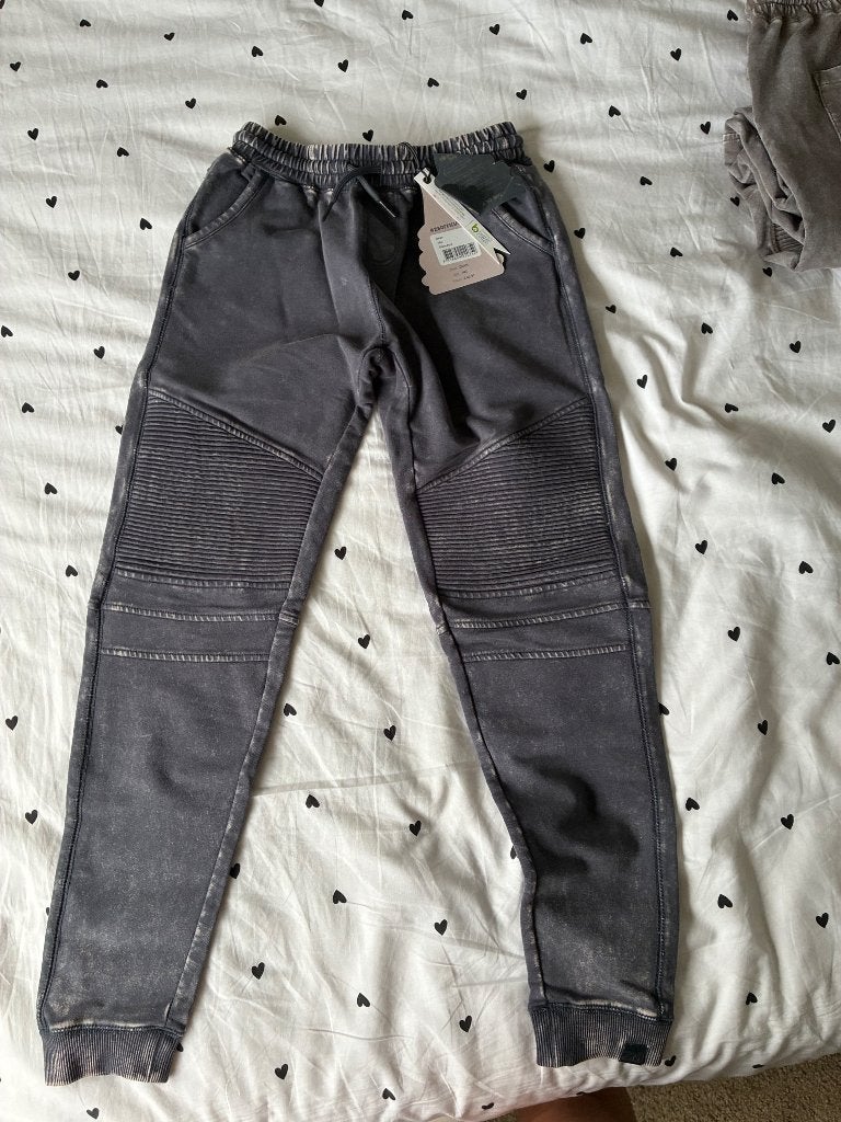 Z8 broek 140 nieuw!, Broek, Z8, Nieuw, Ophalen of Verzenden
