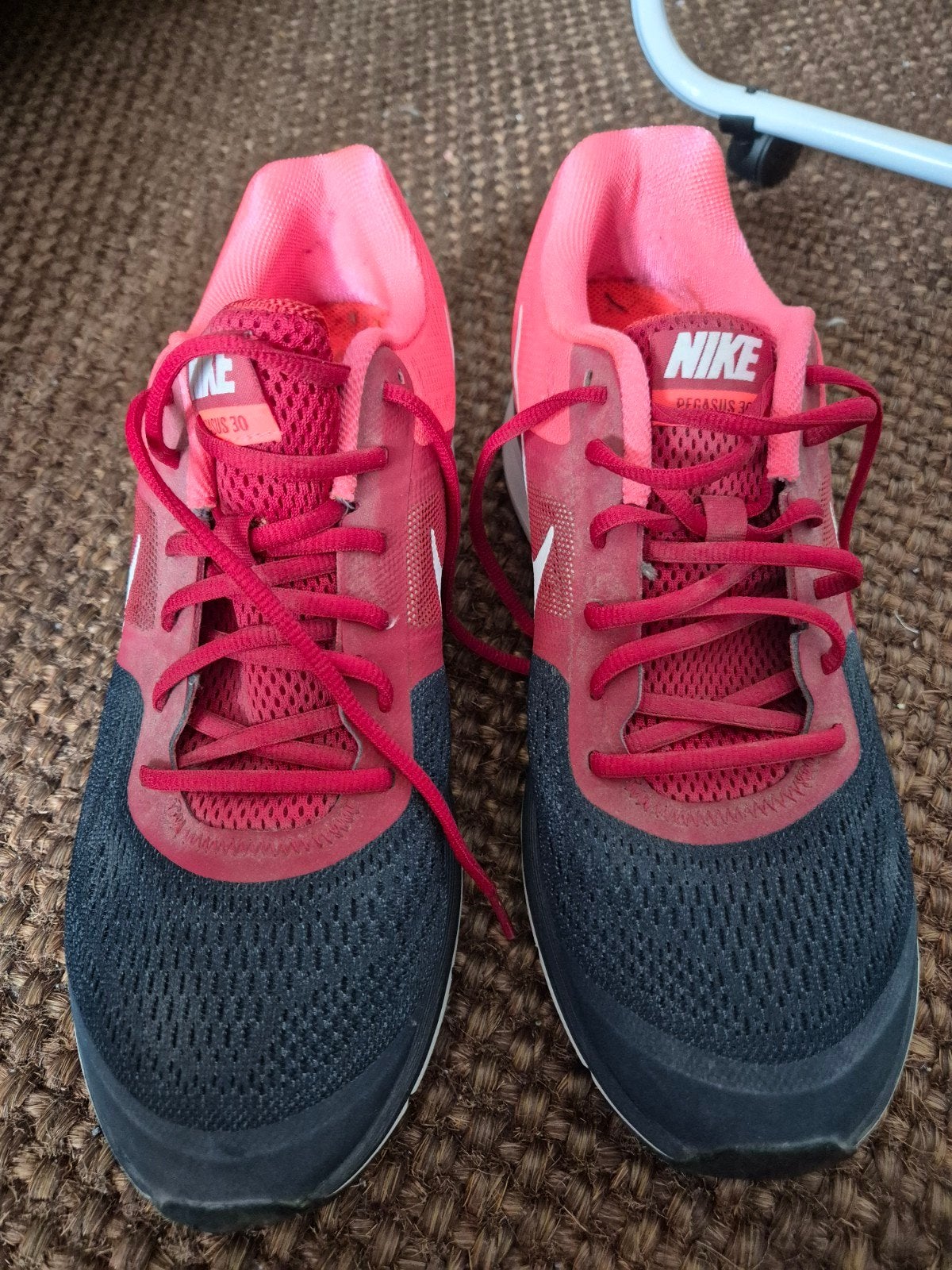 Nike Pegasus 30 hardloopschoenen - rood/zwart - maat 46, Overige kleuren, Nike, Ophalen of Verzenden, Sneakers of Gympen