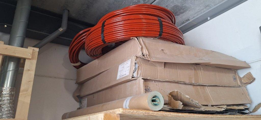 Vloerverwarming dunne systeem 2 cm , rond 33m2 Complete set, Ophalen, Minder dan 30 cm, Overige typen, Nieuw