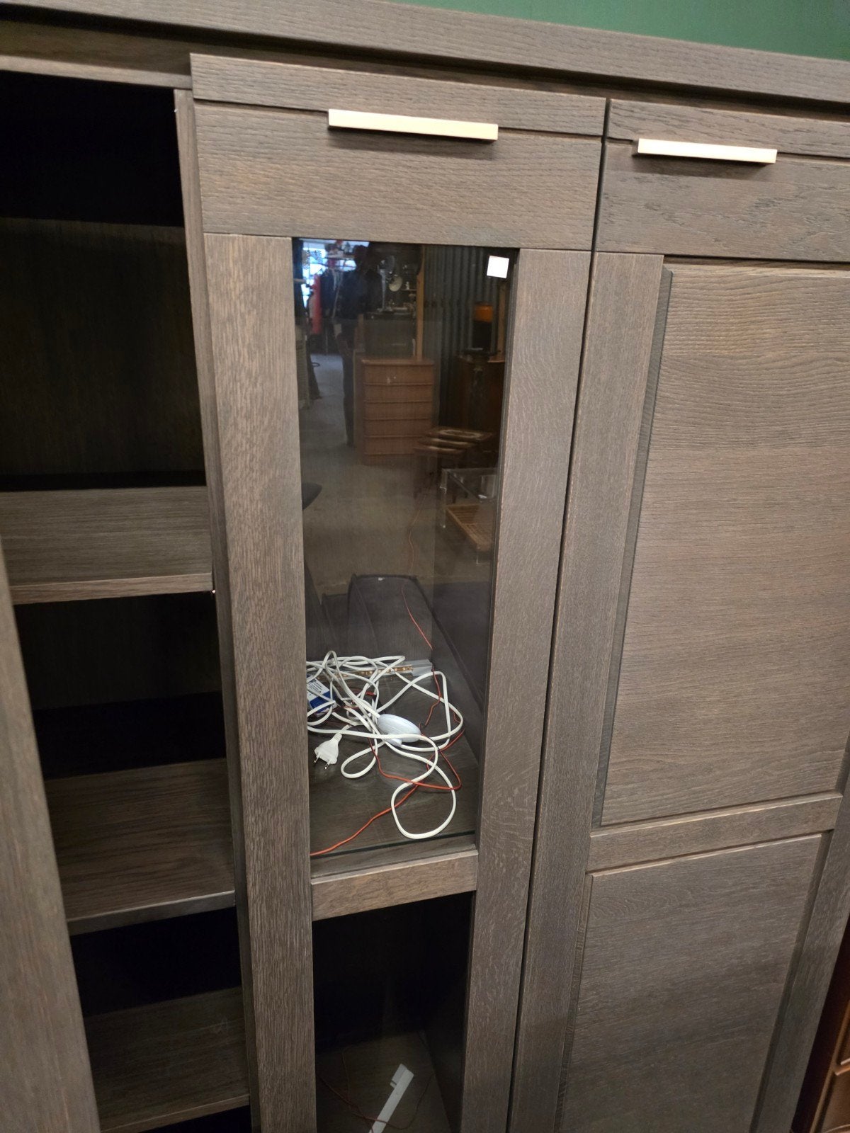 3 deurs kast met vitrine, Ophalen, ., 50 tot 100 cm, .