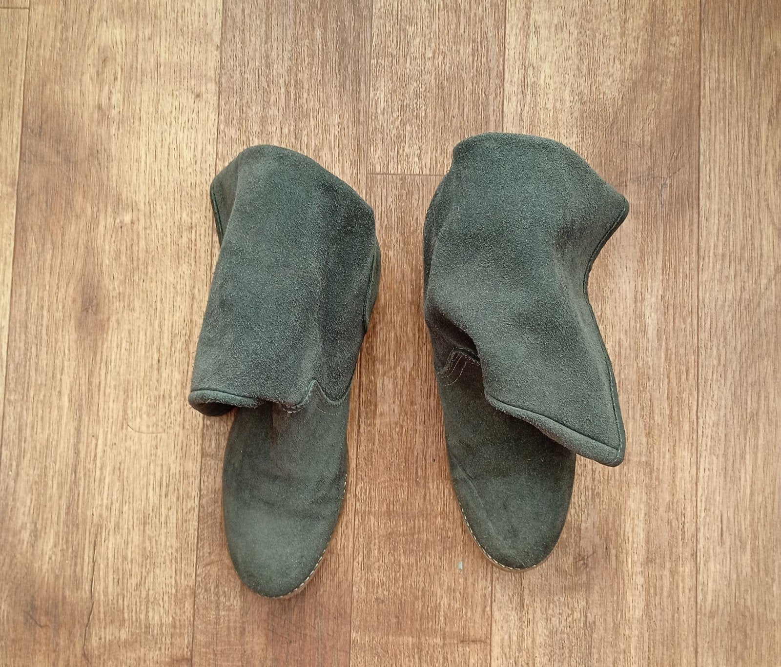 TAMARIS suède laarzen ,maat 38 , 1x aangehad, Kleding | Dames, Schoenen, Ophalen of Verzenden, Zo goed als nieuw, Zwart, Hoge laarzen