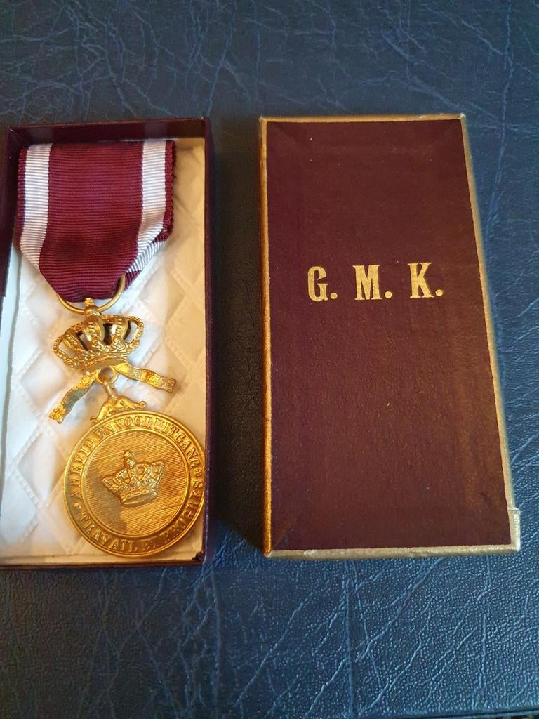 Medaille 'Arbeid en Voortgang' in Doosje, Ophalen of Verzenden, Overige materialen