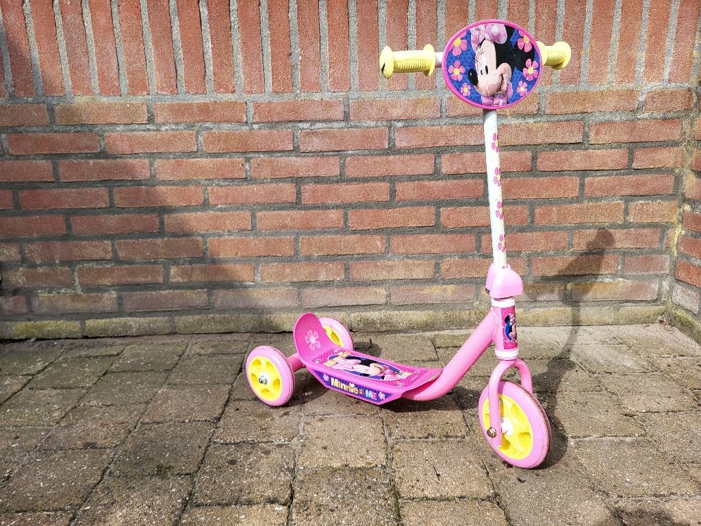 Vrolijk Minnie Mouse stepje 63cm hoog met 3 wielen, Ophalen of Verzenden, Gebruikt