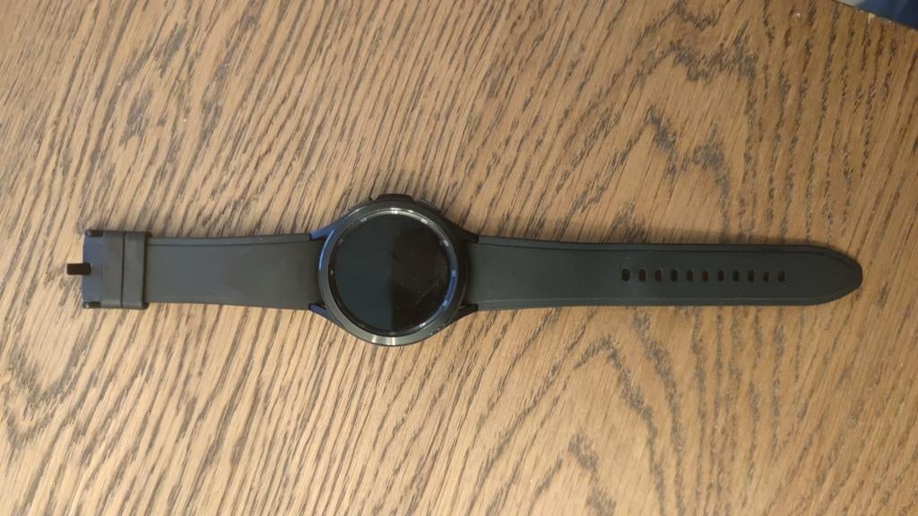 Samsung Galaxy Watch 4 Classic 46mm Zwart, Sieraden, Tassen en Uiterlijk, Smartwatches, Ophalen, GPS, Zwart, Zo goed als nieuw