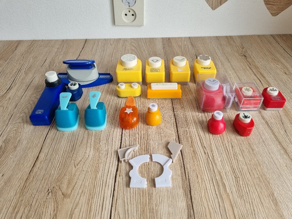 Verzameling van 18 Diverse Ponsen voor mooie kaarten maken., Verzenden, Gebruikt, Overige thema's, Pons of Mal