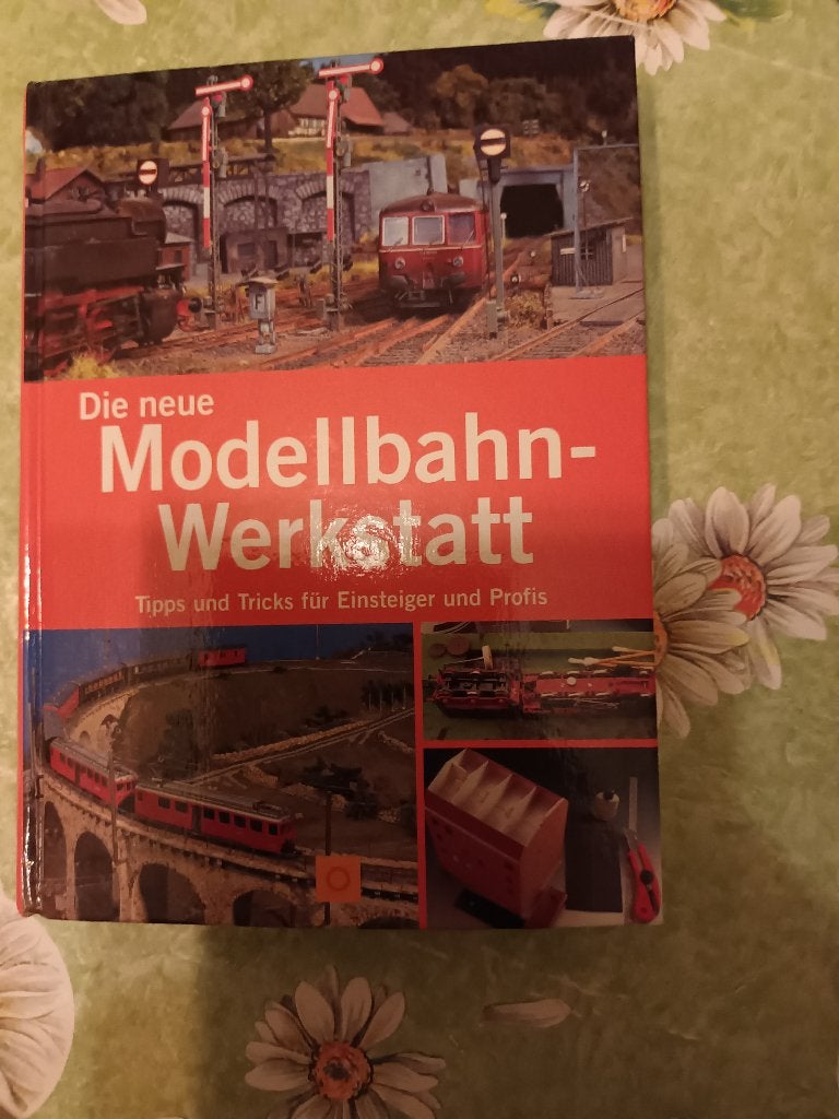 Neue modellbahnwerkstatt handboek modelspoor treinen tips H0, Overige merken, Gelijkstroom of Wisselstroom, Zo goed als nieuw