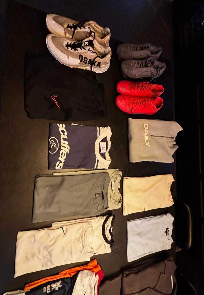 Kledingpakket jongens maat XS en S, Ophalen, Gebruikt, Maat 176