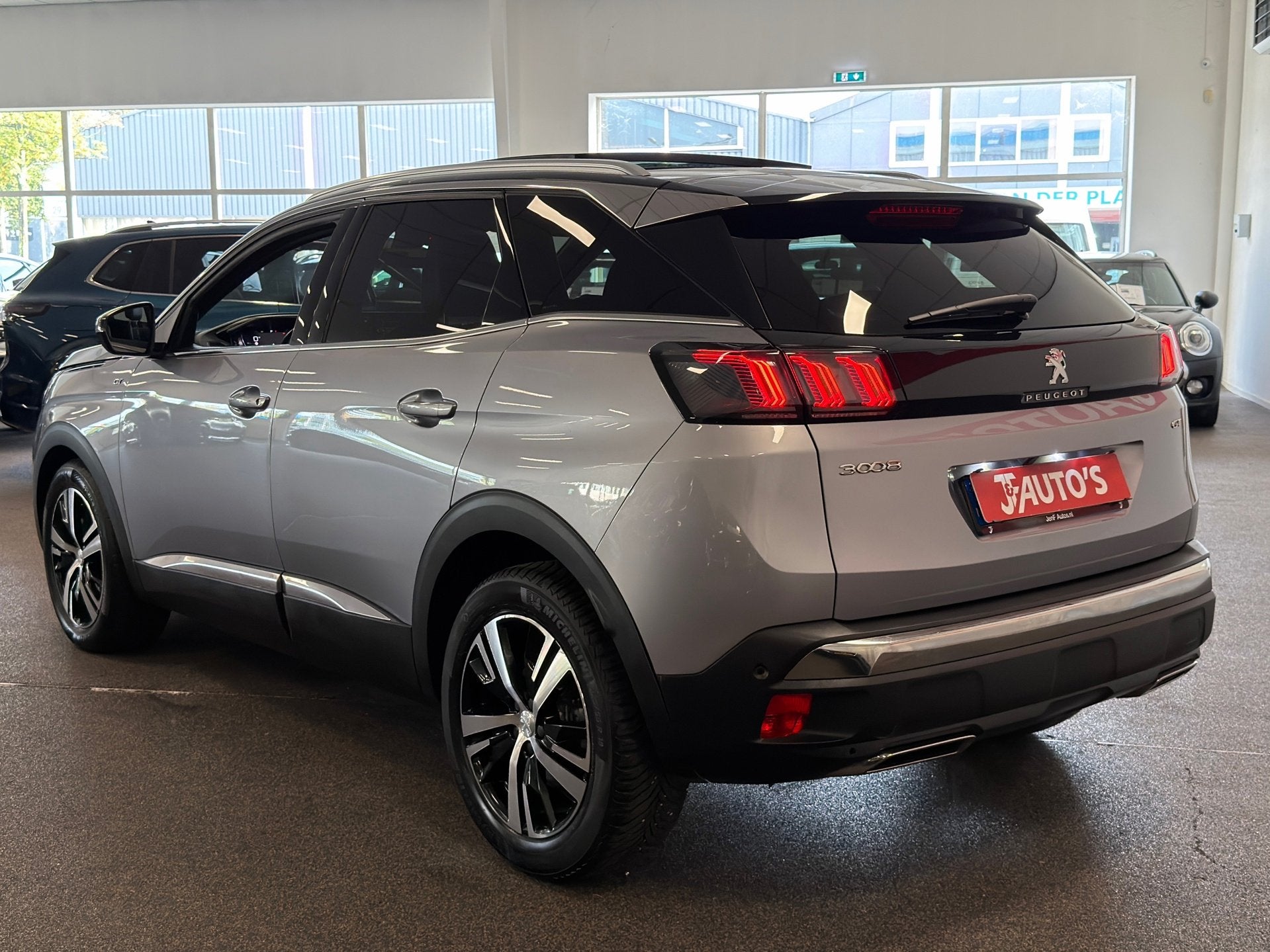 Peugeot 3008 1.2 PureTech GT Line, NAVI/CAMERA,PANORAMA, CRU, Auto's, Gebruikt, 1199 cc, Met garantie (alle), Bedrijf