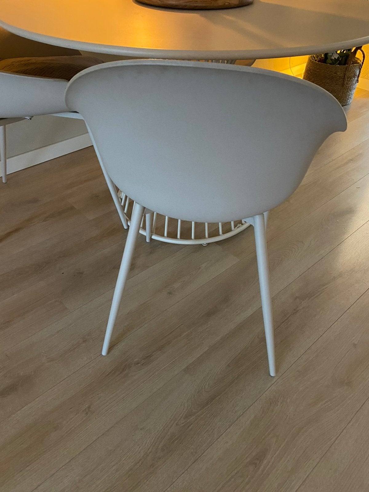 Eetkamerstoelen, Ophalen, 75 m² of meer, Zo goed als nieuw, Crème