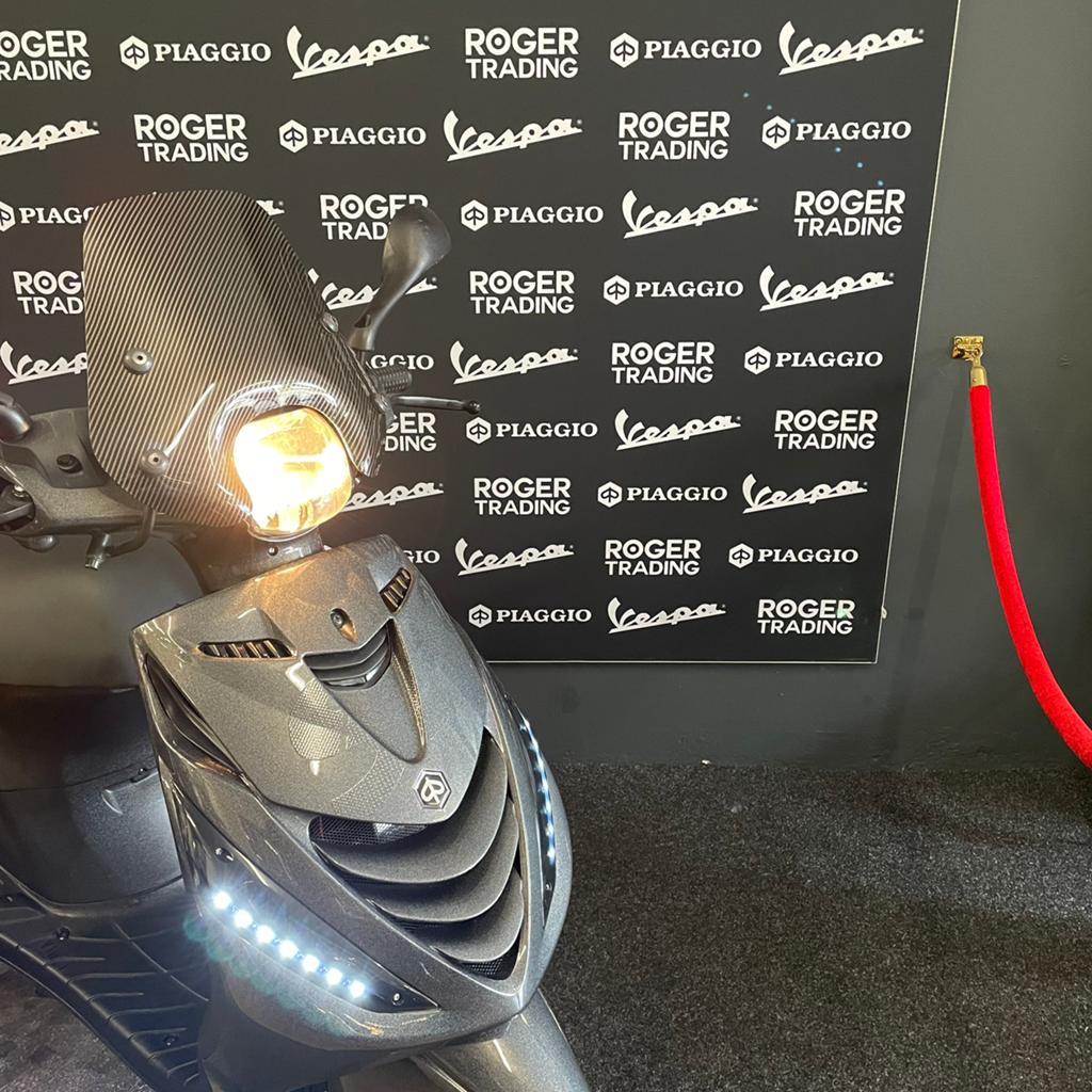 Piaggio Zip 50 Brom 4T E4 Psychedelic Black 2019, Ophalen, Piaggio, Maximaal 45 km/u, Zip