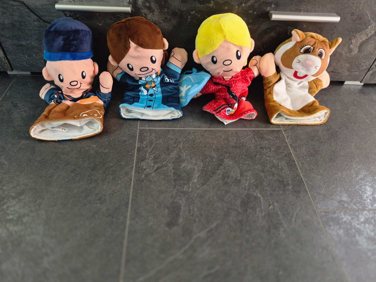 hand poppen te koop., Ophalen, Zo goed als nieuw, Jongen of Meisje