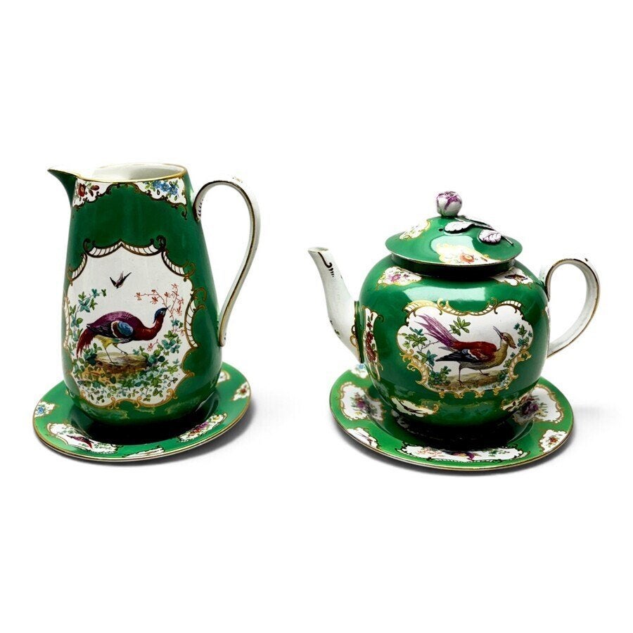 antiek aardewerken theepot en een chocolade pot op, Ophalen of Verzenden