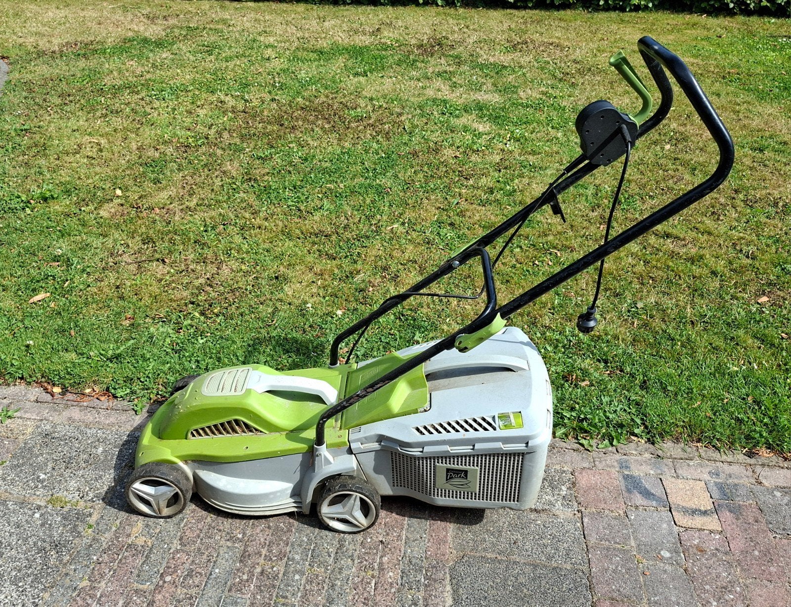 Elektrische Grasmaaier Central Park, Ophalen, Gebruikt