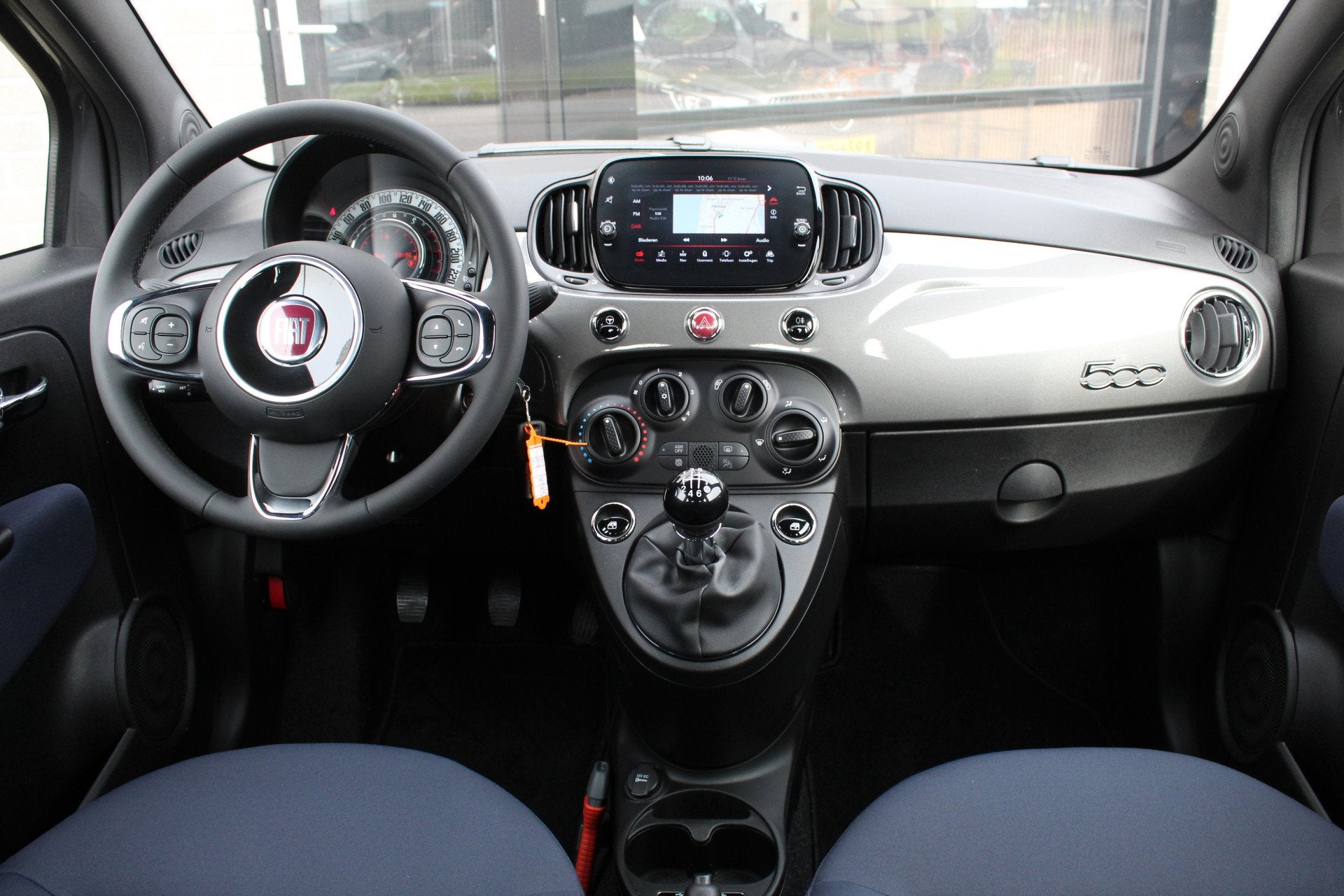 Fiat 500 1.0 Hybrid Cult / Carplay / Navigatie / LMV 15" / N, Auto's, Stof, Met garantie (alle), 4 stoelen, Origineel Nederlands