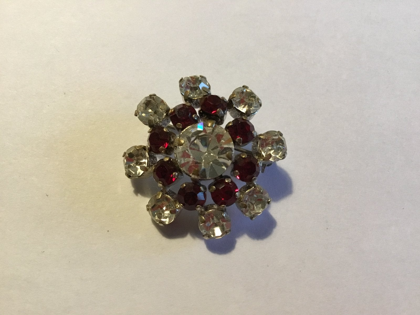 Vintage Broche ( in Hilversum ), Ophalen of Verzenden, Gebruikt, Glas of Kristal
