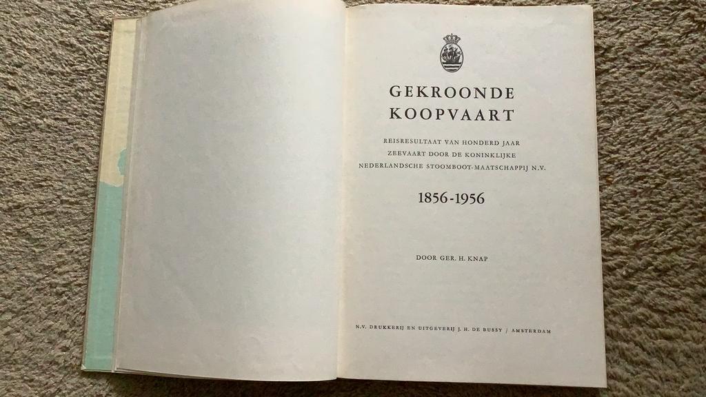 Gekroonde Koopvaart, KNSM, 1856-1956, Ger. H. Knap, Ophalen of Verzenden, Gelezen, Boot