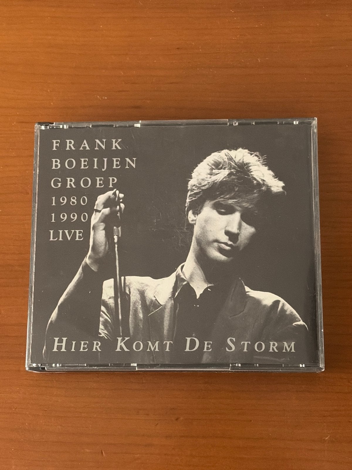 Frank Boeijen Groep - Hier Komt De Storm 1980-1990 Live CD, Verzenden, Zo goed als nieuw, Live-album, Inclusief boekje