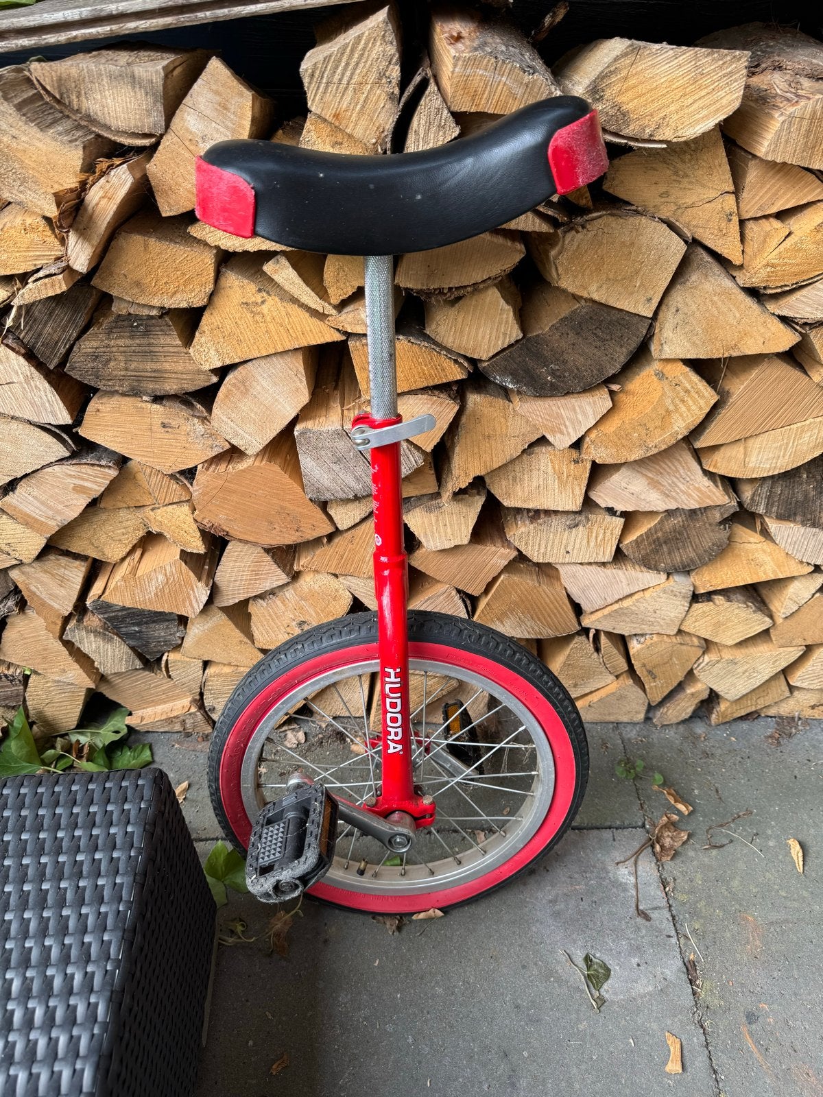 Rode Hudora eenwieler, Ophalen, Gebruikt