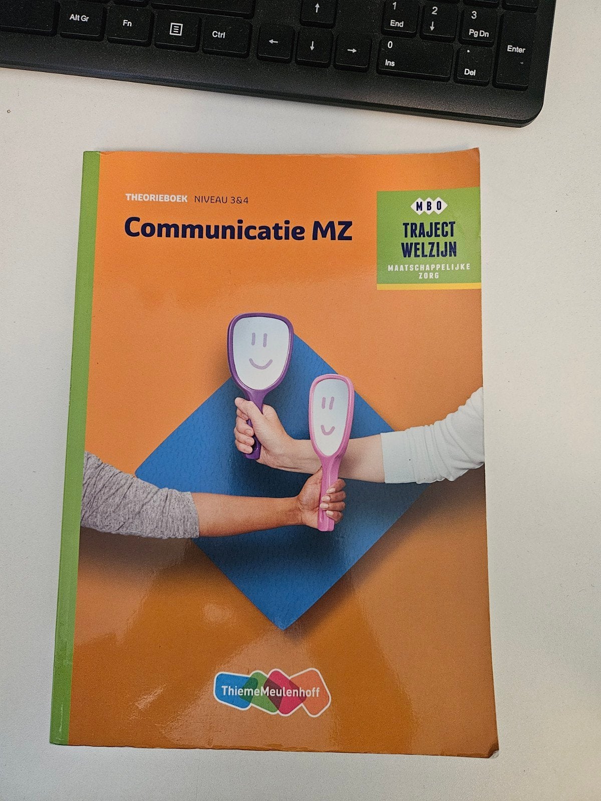 Communicatie MZ, Ophalen of Verzenden, Gelezen, Overige niveaus, ThiemeMeulenhoff