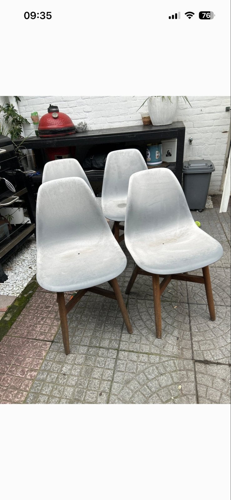 GRATIS 6 Tuinstoelen - Grijs met houten poten, Ophalen, Gebruikt, Kunststof