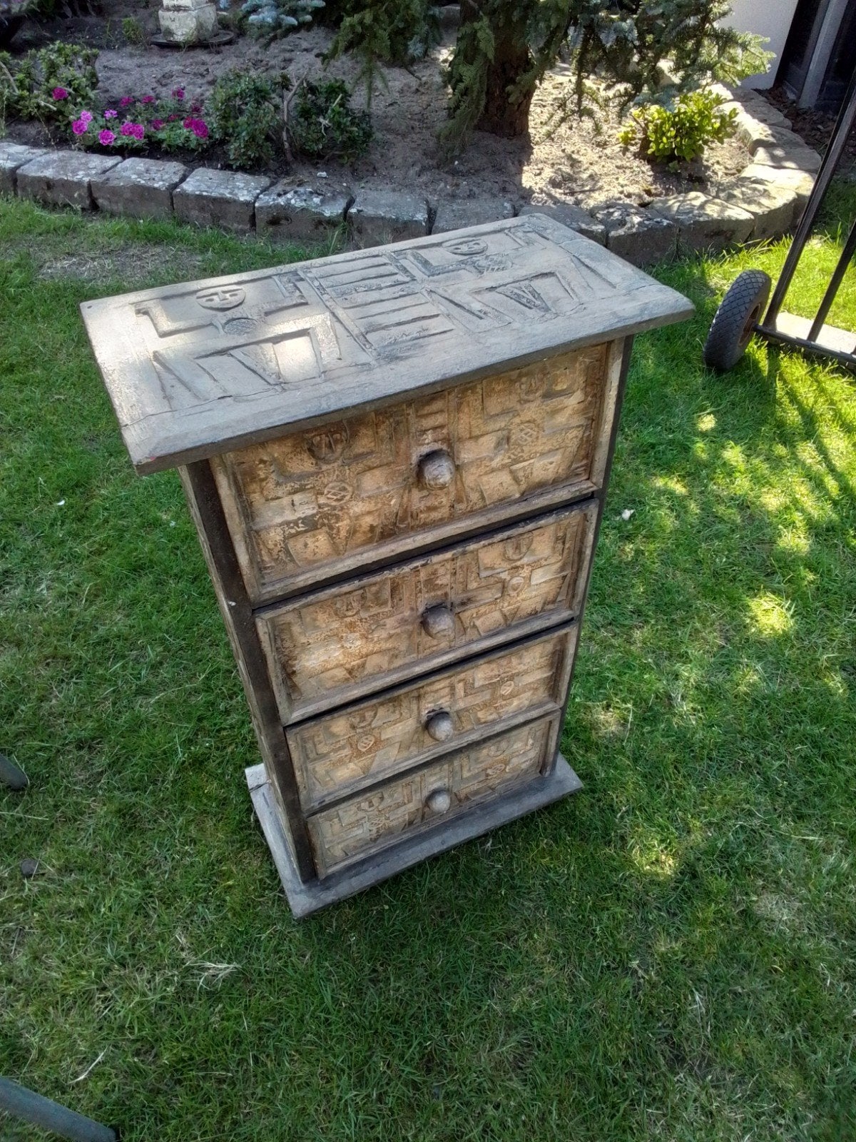 15474) oud handgemaakt Afrikaanse  kastje dedecoreed, Ophalen of Verzenden, Rechthoekig, Hout