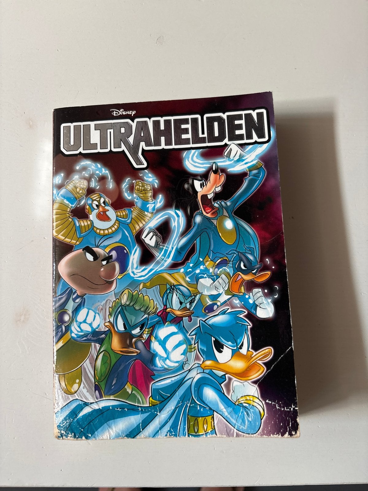 Disney Ultrahelden Stripboek - Donald Duck en Goofy, Eén stripboek, Ophalen of Verzenden, Gelezen