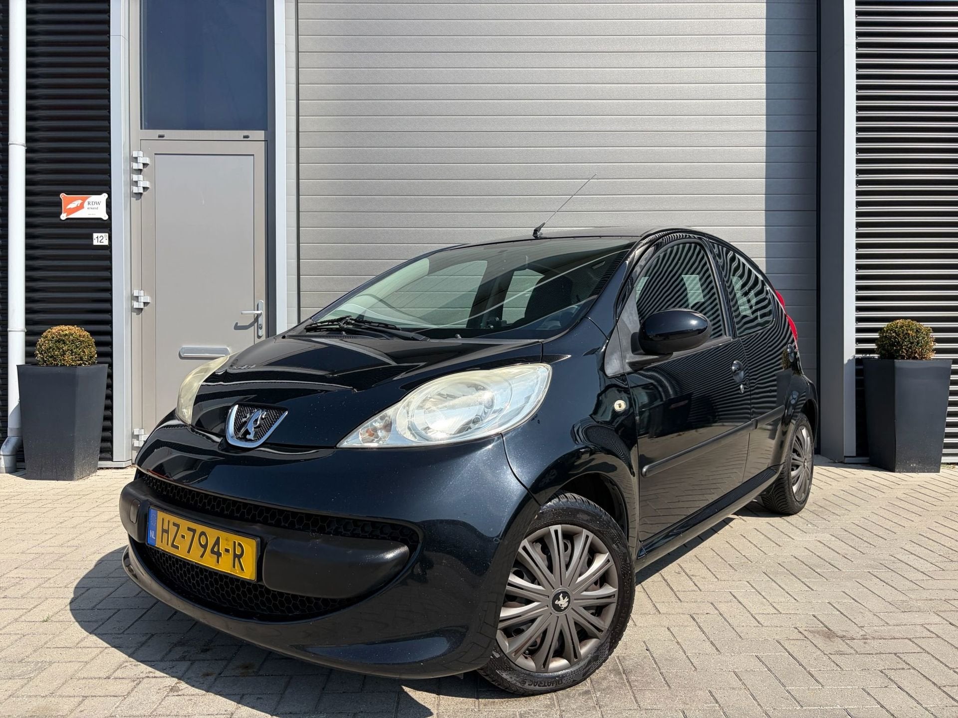 Peugeot 107 1.0-12V XR/Airco/5 deurs/Metallic/Leuke auto/, Voorwielaandrijving, Stof, Gebruikt, 4 stoelen