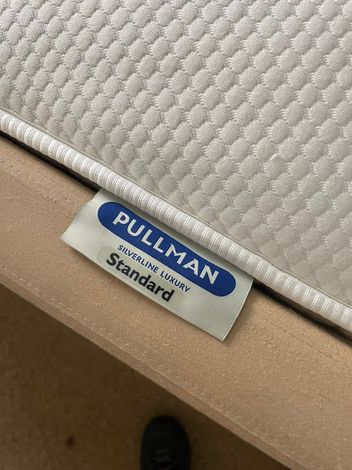 Senioren bed PULLMAN, Huis en Inrichting, Ophalen, 100 cm, Eenpersoons, Zo goed als nieuw