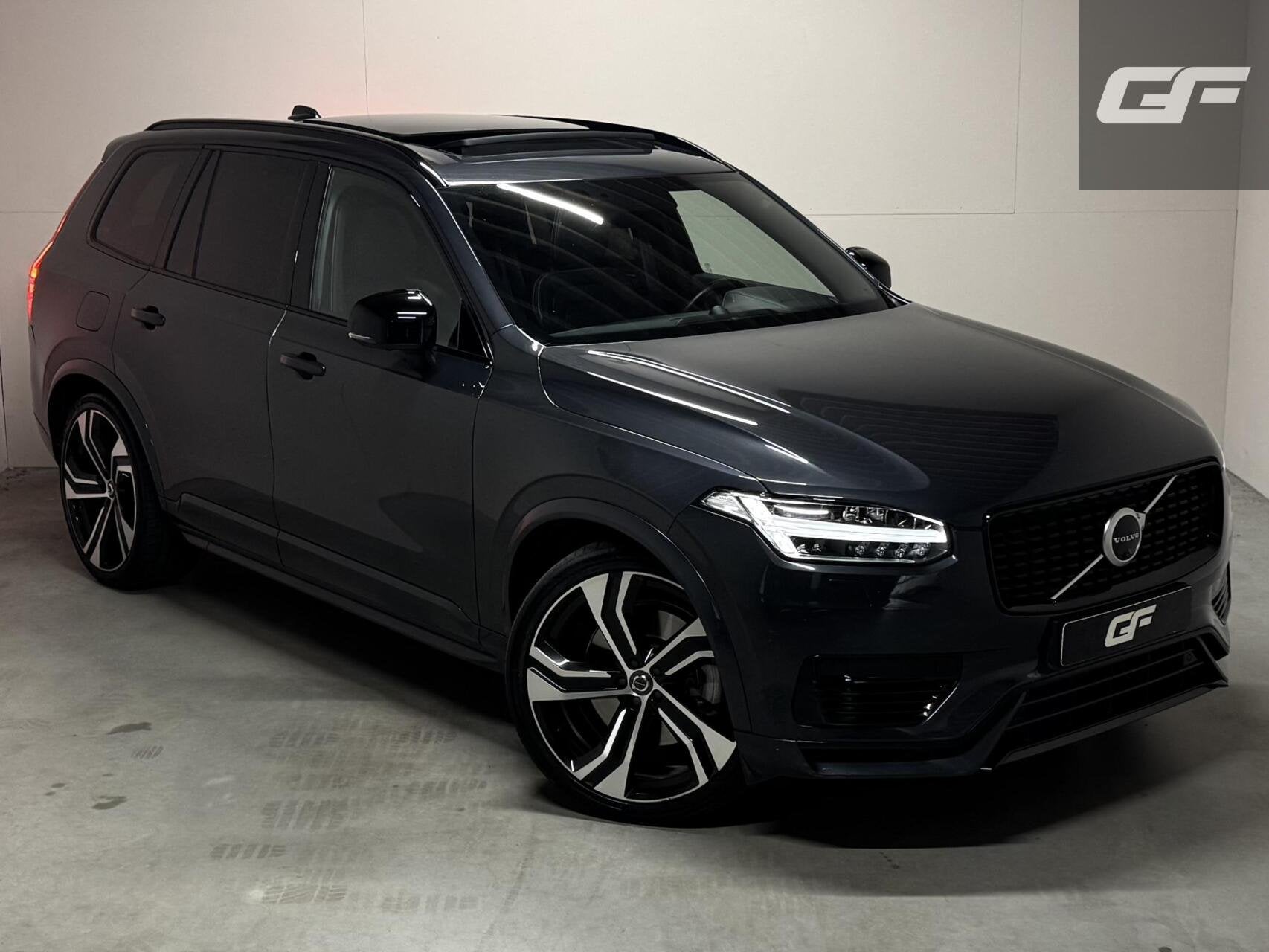 Volvo XC90 2.0 T8 Recharge AWD R-Design Pano B&W 360º Lucht, 4 cilinders, 7 stoelen, Bedrijf, Vierwielaandrijving