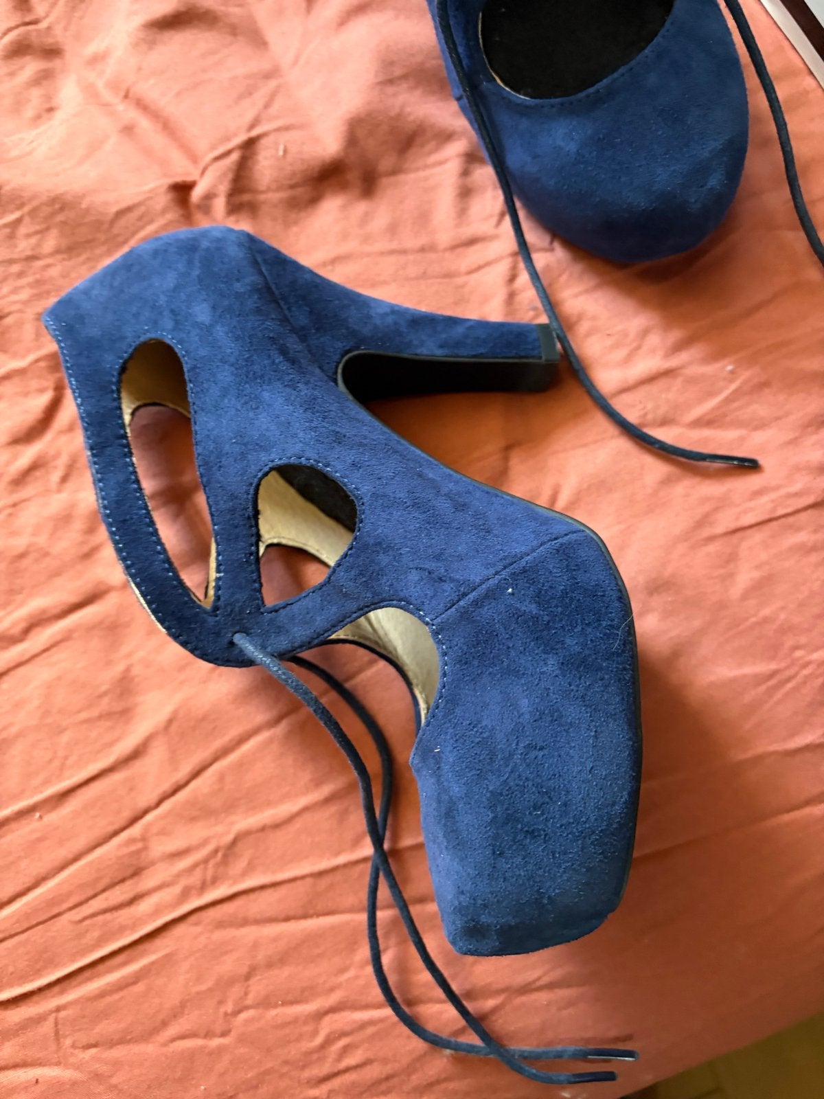 Lola Ramona maat 35 marineblauwe pumps - Zo goed als nieuw, Ophalen of Verzenden, Zo goed als nieuw, Blauw, Pumps