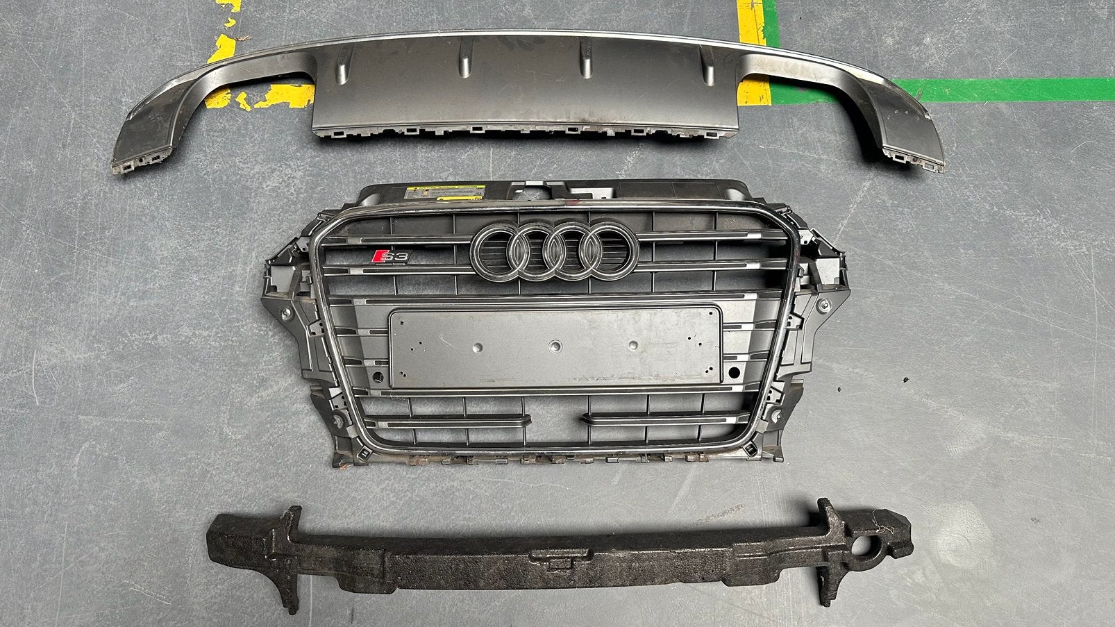 Audi S3 2015 sportback Grill & diffuser, Auto-onderdelen, Carrosserie en Plaatwerk, Gebruikt, Bumper, Achter, Audi