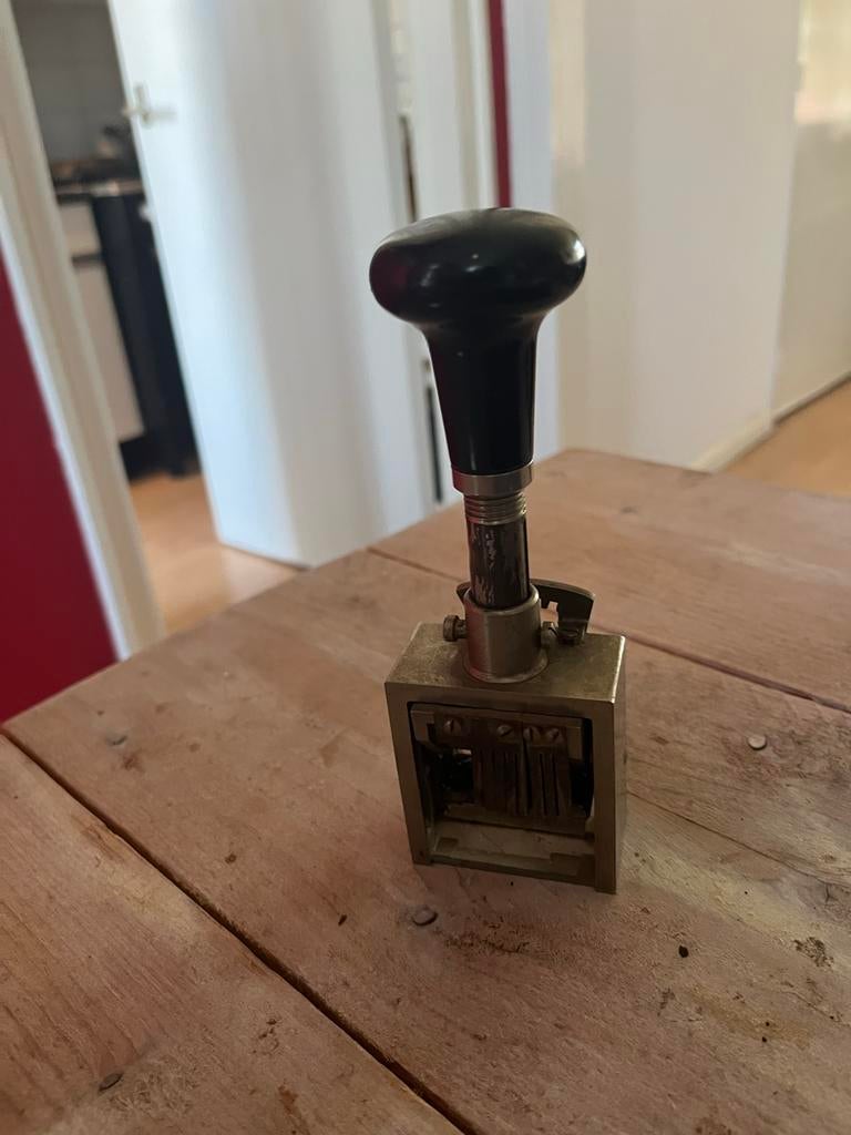 Vintage Stempelapparaat / Nummerstempel, Ophalen of Verzenden