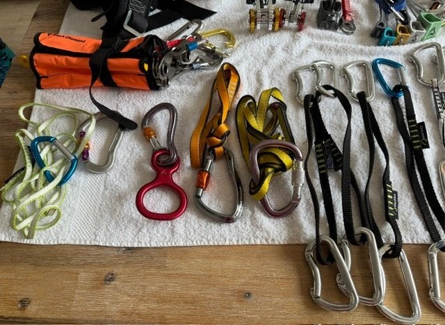 Foto 5 van Te koop diverse (nieuwe) klimsport materialen