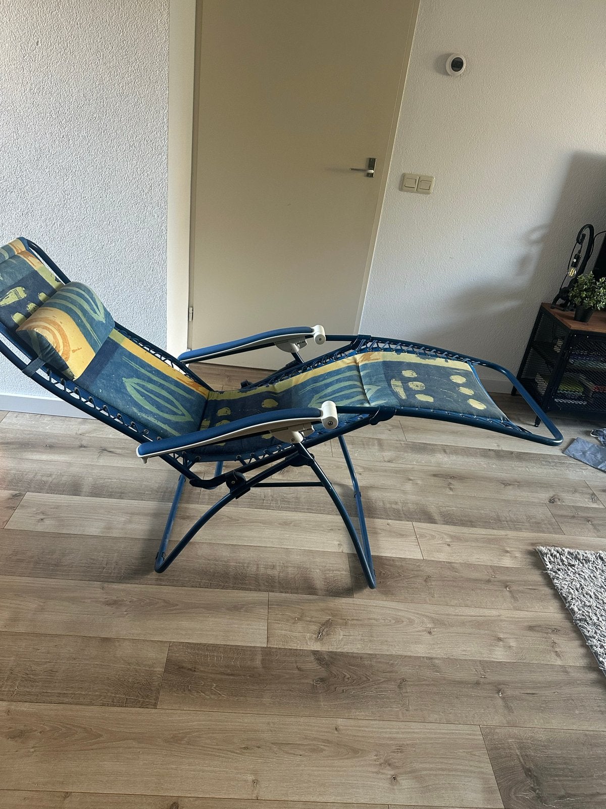 Comfortabele relaxstoel - Blauw met patroon, Ophalen, Gebruikt, Blauw, Metaal