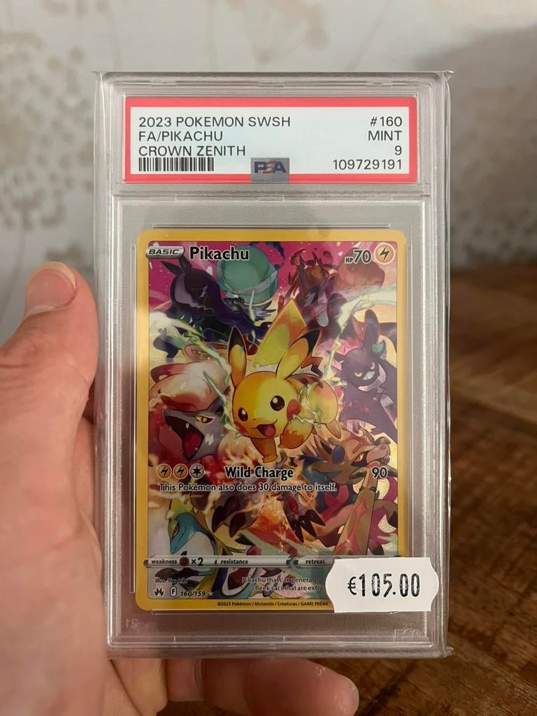 Pokemon TCG - Pikachu #160 PSA 9 (Crown Zenith), Ophalen of Verzenden, Nieuw, Losse kaart, Foil