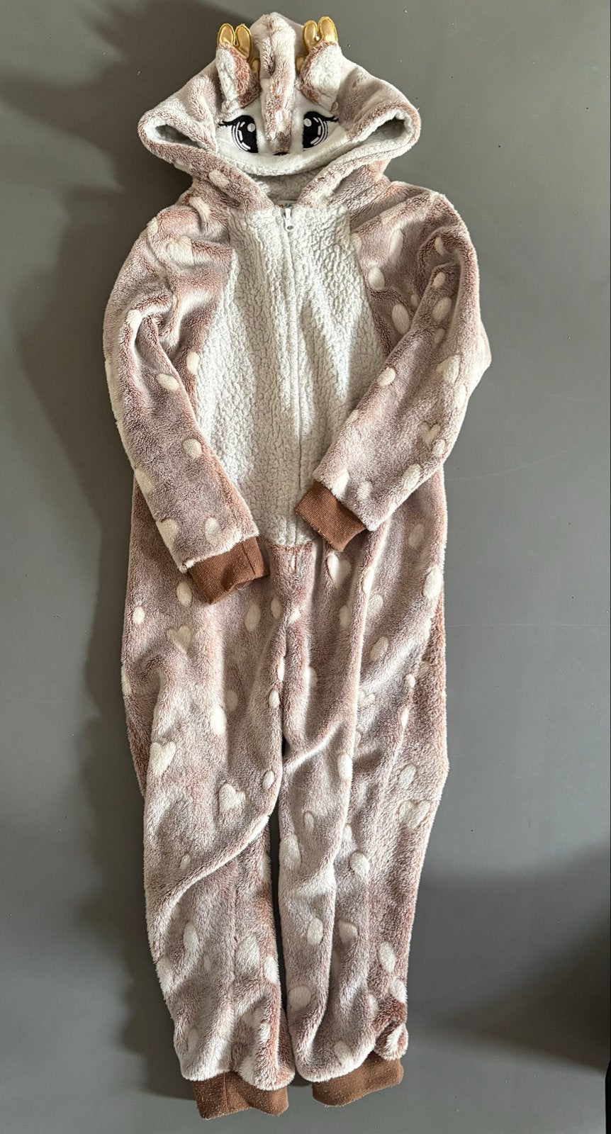Zachte fleece hertjes onesie maat 122-128, Ophalen of Verzenden, Zo goed als nieuw, Jongen of Meisje