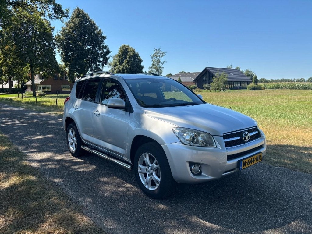 Toyota RAV4 2.0 VVTi Dynamic 2WD | Trekhaak | Cruise Control, Auto's, Voorwielaandrijving, Gebruikt, 4 cilinders, 2000 kg