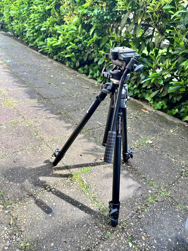 Manfrotto 190B Driepoot Statief met Balhoofd, Nieuw, 150 tot 175 cm, Met balhoofd, Ophalen of Verzenden