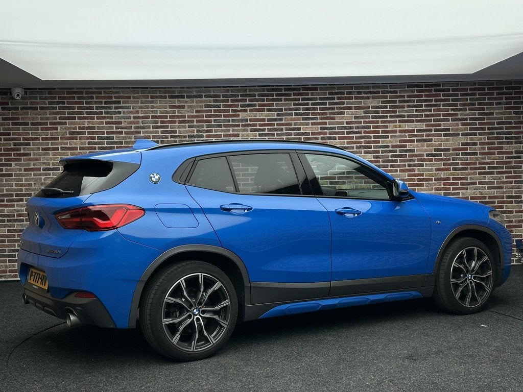 BMW X2 sDrive20i M Pakket Sfeer LED Elektrische achterklep, Auto's, BMW, 1998 cc, X2, Euro 6, Automatische klimaatregeling