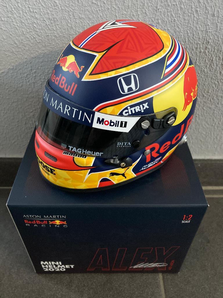 ✅ Alexander Albon 1:2 helm 2020 Red Bull Racing RB16 Honda, Ophalen of Verzenden, Nieuw, Formule 1