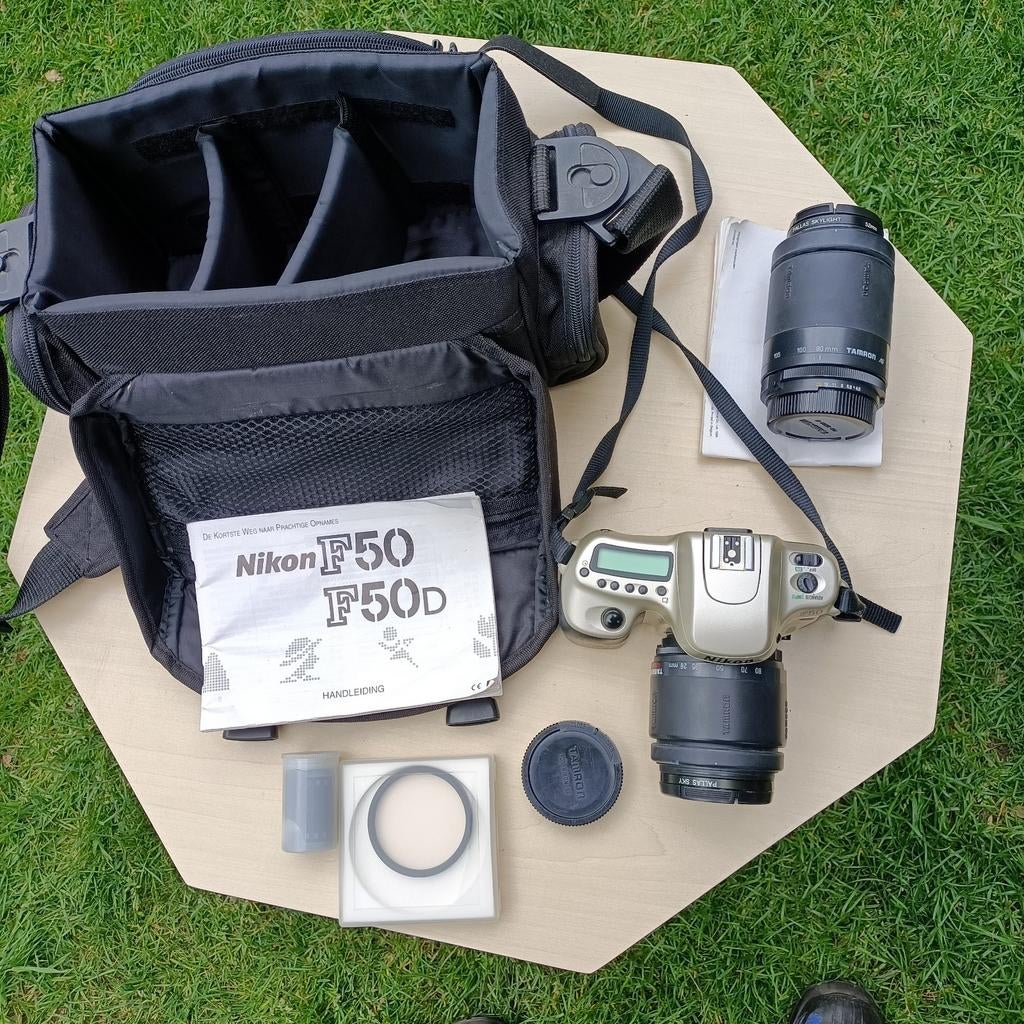 Nikon F50 spiegelreflexcamera met extra lens en tas, Audio, Tv en Foto, Fotocamera's Analoog, Ophalen of Verzenden